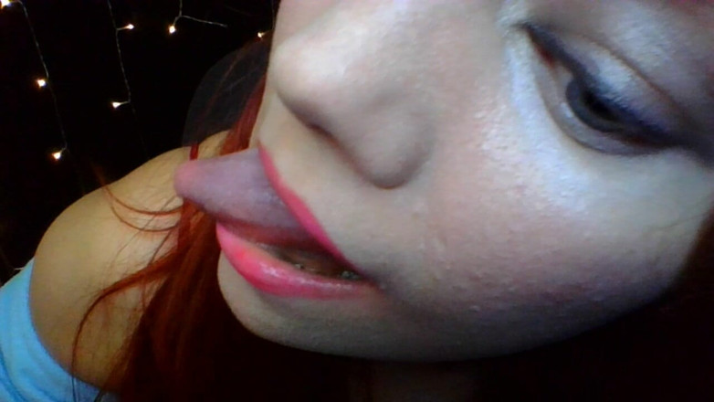 Scarlet Vixen: Licky Licky - fetiš jazyka a úst