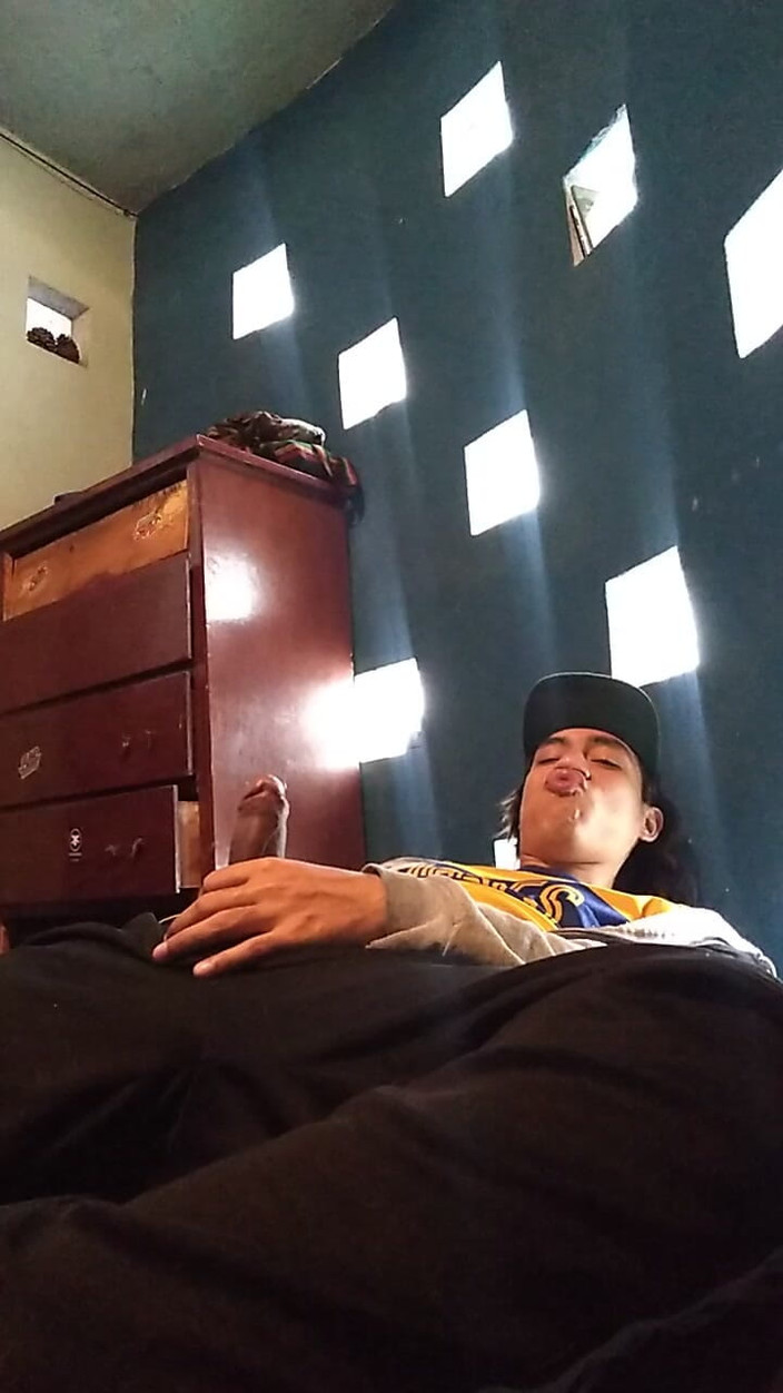 AlexAlejandro13: Terdesak untuk