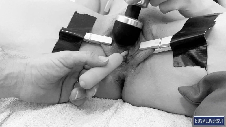 Bdsmlovers91: Parte 1 de 2 - Vibrações peehole a deixaram tão excitada