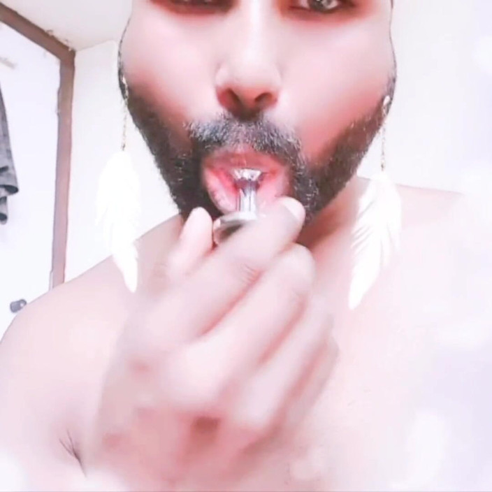 Sissy Slut Simran: Sissy arsch-zu-mund-Spiel mit Buttplug