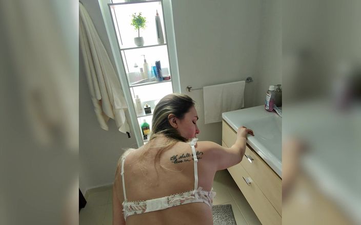 Alina Rai: Macecha šla za nevlastním synem ve sprše a požádala ho, aby...