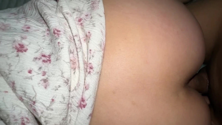 MeylinBoli: Écoute Comment Ma Mariée Gémit En Portant Sa Robe, Tu...
