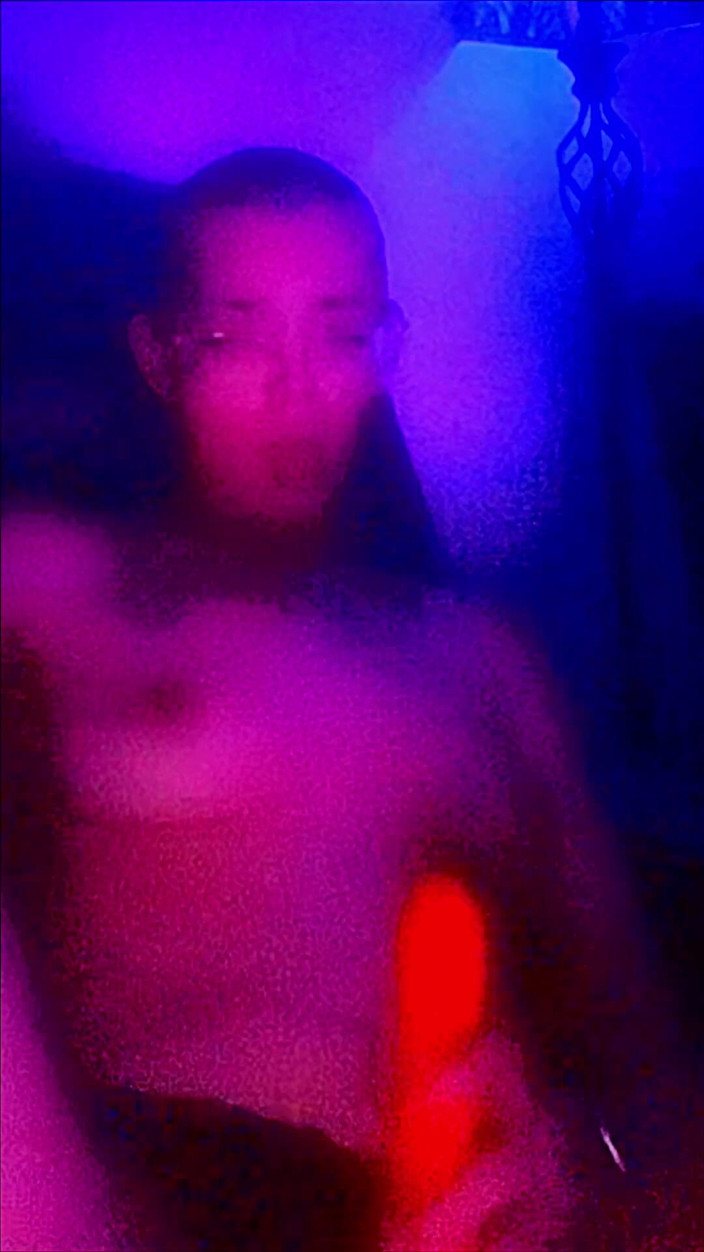 sky_wryder: Sezení na gauči