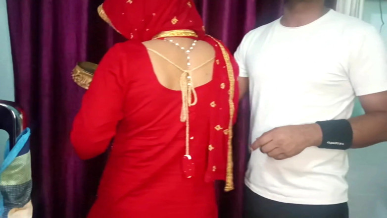 NaughtyWings: Karwa Chauth 스페셜 비디오