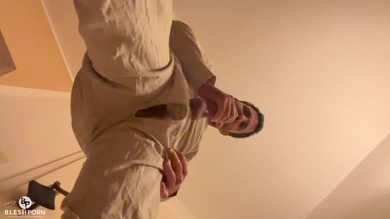 bleshporn: Tim Blesh se muestra