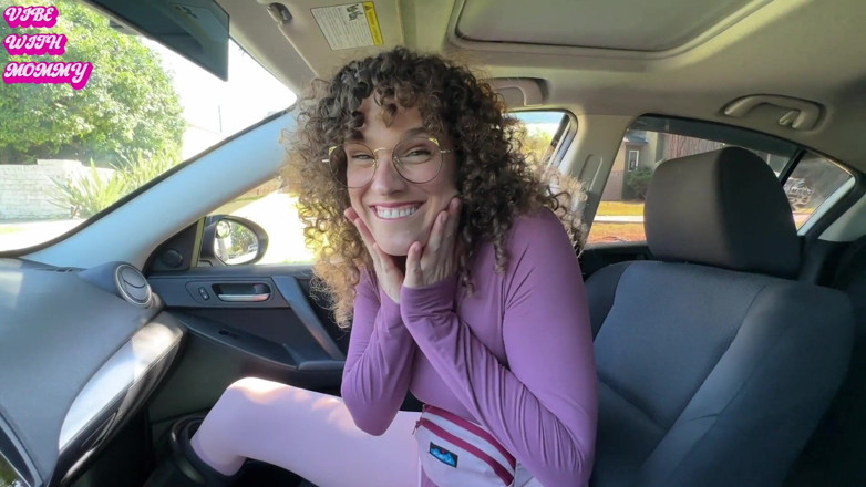VibeWithMommy: 80's Stepmom Roadside Sex