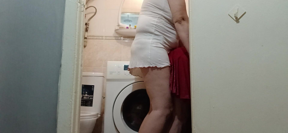 Lesbian-illusion: Mentre mio marito è al lavoro, fotto il mio vicino con...