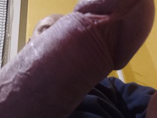 Bipar3nec: Відео сольної мастурбації.