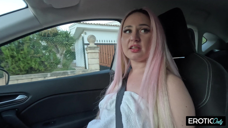 German bitch hunter: The Bitch Hunter Fucks Curvy German Nympho in the Ass!