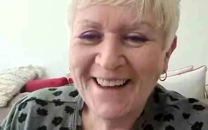 Uk Joolz: Talking session with Joolz 58