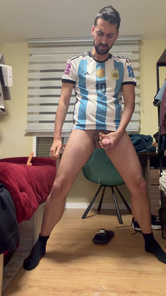 Liam Harding: Hot Stepdaddy Showing off Big Cock and Cums Like a...