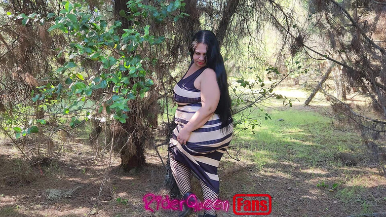 Riderqueen BBW Step Mom Latina Ebony: 혼자 있는 라이더, 야외, 팬들을 위한 비디오