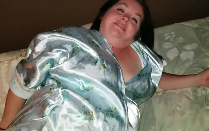 SexyNEBBW: Sexy BBW Twitter Shorts Compilation 3 and Pee