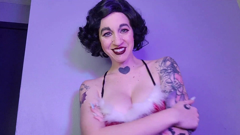 Geeky Femdom: Holidays with Your Futa Girlfriend