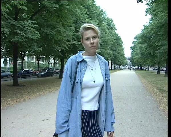 YOUR FIRST PORN: Schoene Grosse Frau Judy - Beautiful Tall Woman Judy