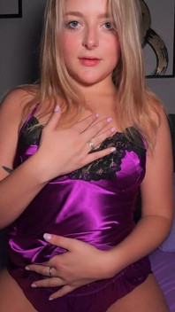 18yo College Blonde Mengambil Dick Seperti Pro dan Diisi - Jill Taylor