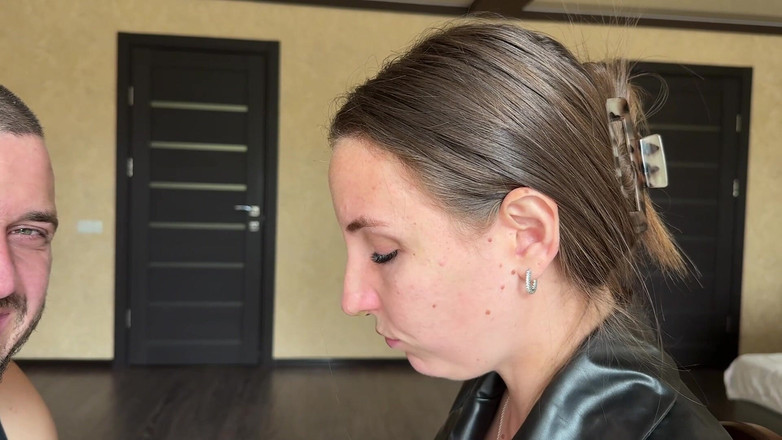 Hottie goddess: 스니즈 스노 분노를 때리기