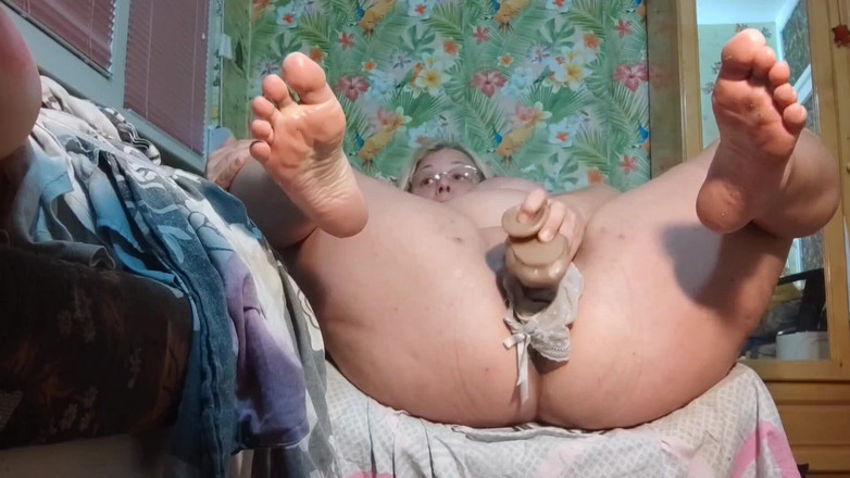 Putarankahotmilf: Bílé tanga smáčení na kameru na cam show