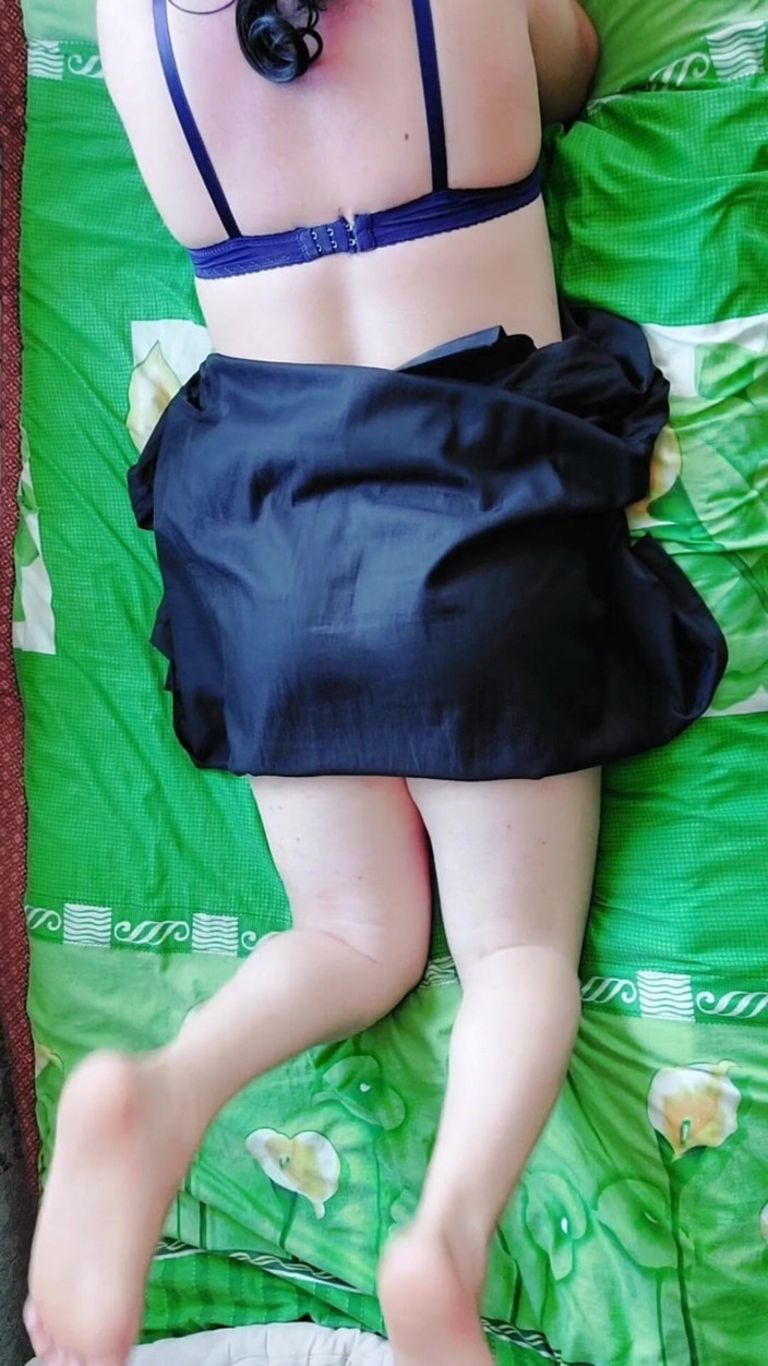 Kitty_Cross: Jsem roztomilá ladyboy v minisukni a mém bílém krásném těle