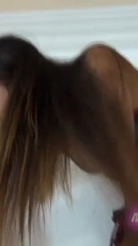 Cocklette Stomp N Grind