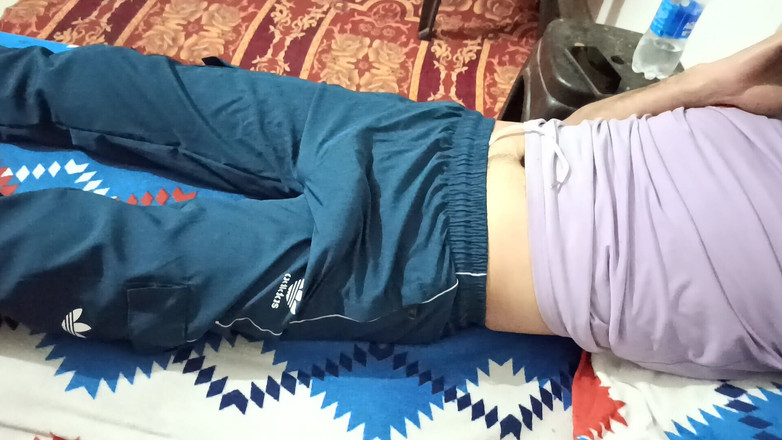 Desi__Panda: Páni se poprvé dotkněte velkého ptáka mého nevlastního bratra v...