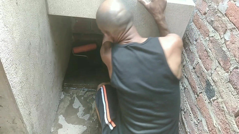 Adribella69: Друг моего мужа пришел управлять водопроводом и в итоге дал мне его богатое молоко