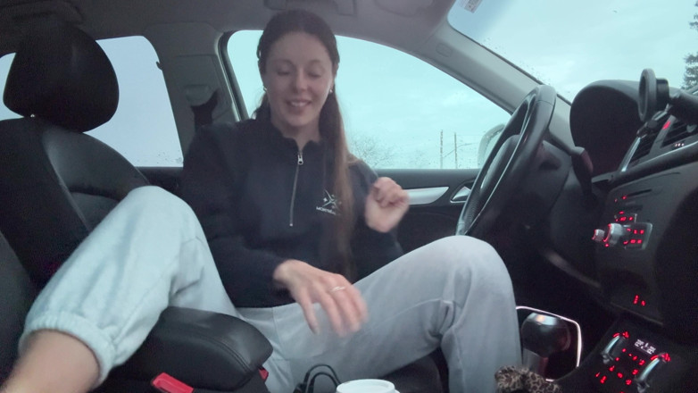 Nadia Foxx: Having an Orgasm in the Front Seat!!!