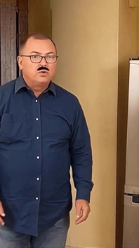 Torcelini dan pembantunya. Cewek sange ini lagi asik memeknya sambil bugil! Pembantu mematahkan piring. Video lengkap