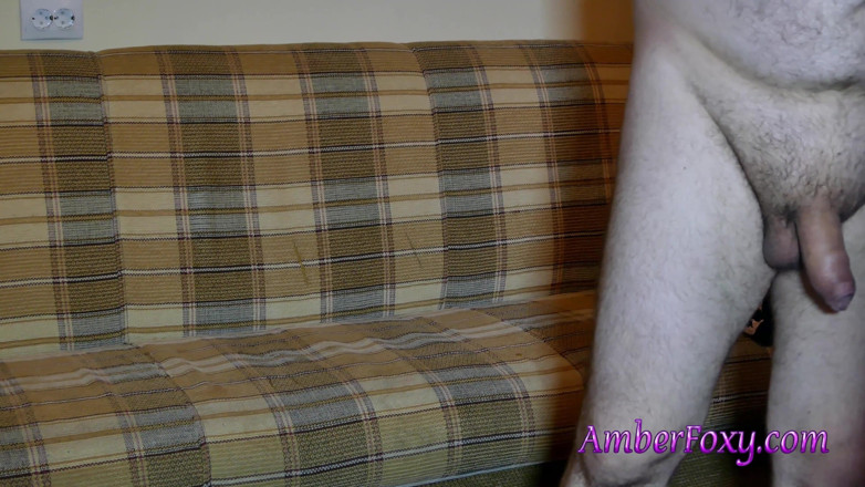 Amber Foxy: Une blonde mature à gros nichons suce beaucoup une bite
