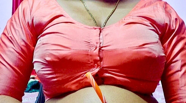 Desi Mohini: Вітчим займається гарячим сексом з моєю злою дружиною в кімнаті