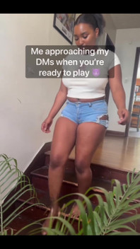 Nothing Better Than Laying Down, Answering My Dms, and Playing with My Tits and Pussy