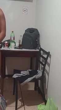 继兄把我当成一匹坚强的小狗，让我变得坚强