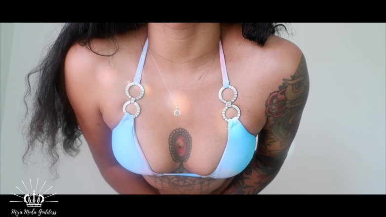Mya Mula Goddess: Kult bikini