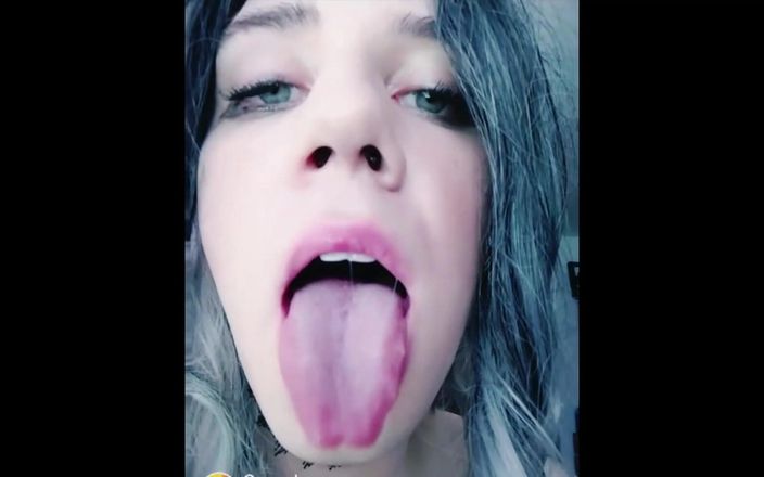 Anna Rios: Chỉ là tôi xinh đẹp trong loạt clip mà không có...