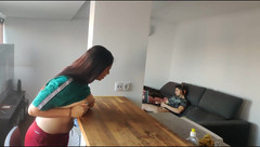 Miss Squirting: मेरे सौतेले पिता को हस्तमैथुन करते हुए पकड़ा और मैंने किया