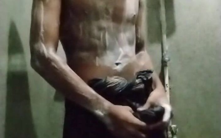 Deshi boys: Söt sexig bangla pojke själv njuter på toaletten