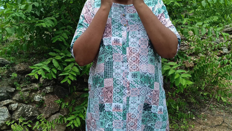 Magilmathi: Hermanastra folla al aire libre