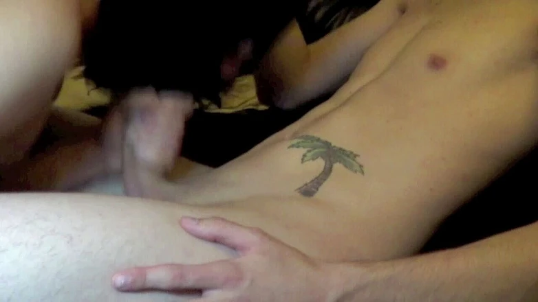 FRENCH STRAIGHT BOYS FUCKING GAY: Schlampe von anonymen mit großem schwanz gefickt