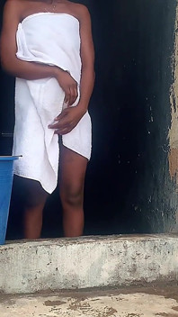 Hot Village Style Bathing, Love Feeling the Breeze Blow on My Juicy Tight Asshole