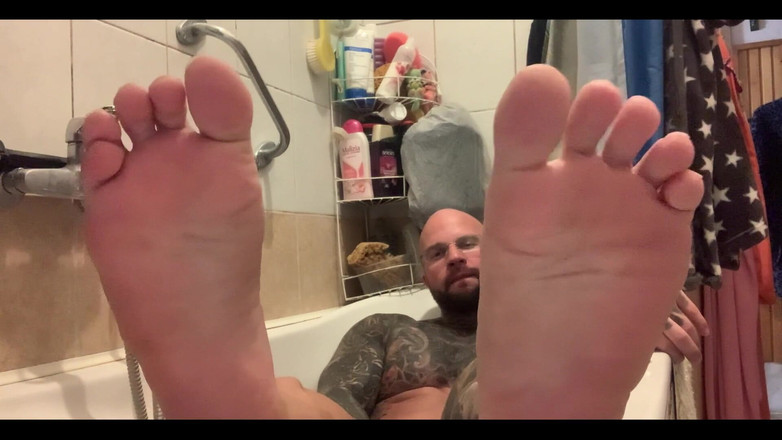 Jasons feet: Pemandian yang aduhai dan aduhai?