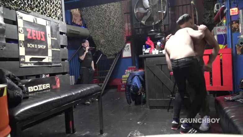 Bareback spy cam from Spain: 캠 비디오 와 Fabio Vador 사용 원시 에 의해 Joan