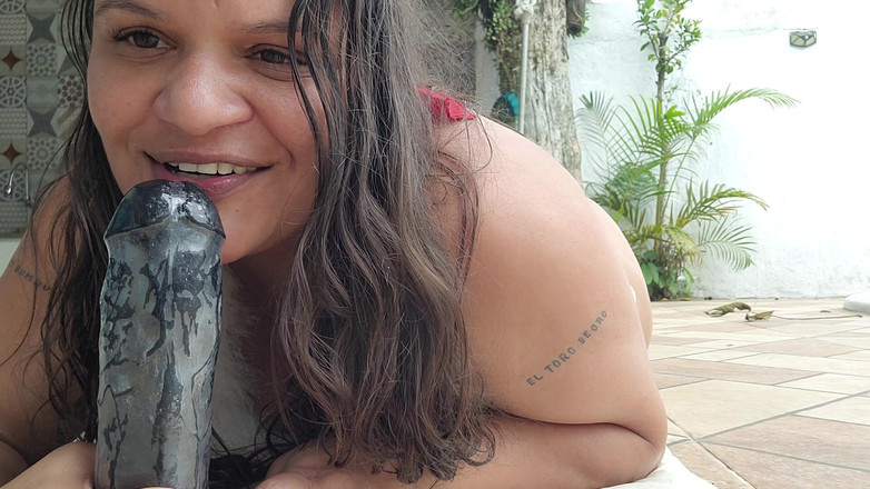 Paty Bumbum: Sinterklas Dengan Api Di Vaginanya