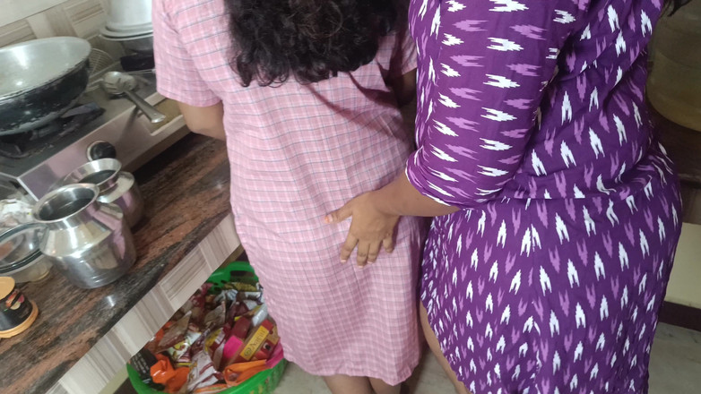 Palani69: Tamil Lesbian