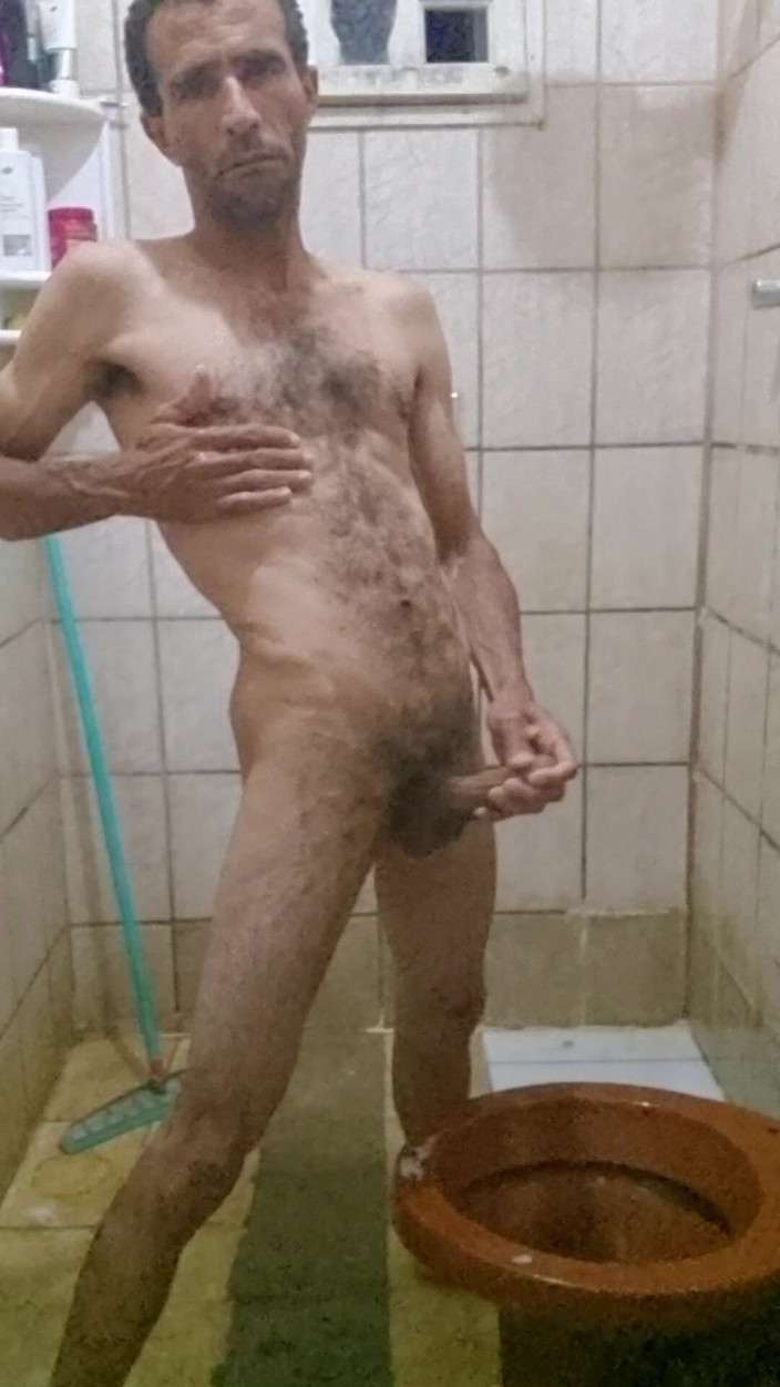 osmar1221: Me Taking a Shower with a Hard-on and Jerking off...