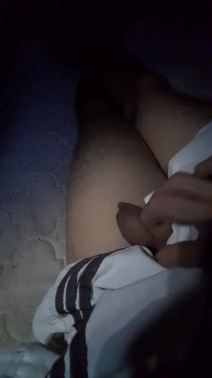 Carass: Beine in der nacht
