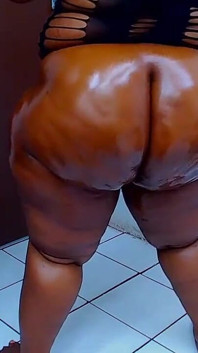 ชักว่าวให้กับตูดยักษ์ BBW ของฉัน ตอนที่ 1067