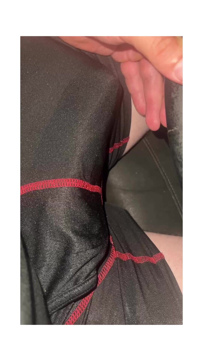 Dick Pants: Compilação de vídeo de uma grande protuberância de Johnson enquanto...