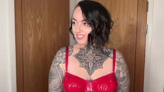 Miss Valentina: अपना बचत खाता बदलें