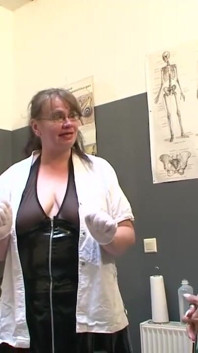 Humillante pequeña polla