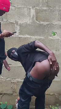 Bend Ebony Sibuk Berkrim Di Bangunan Yang Belum Siap